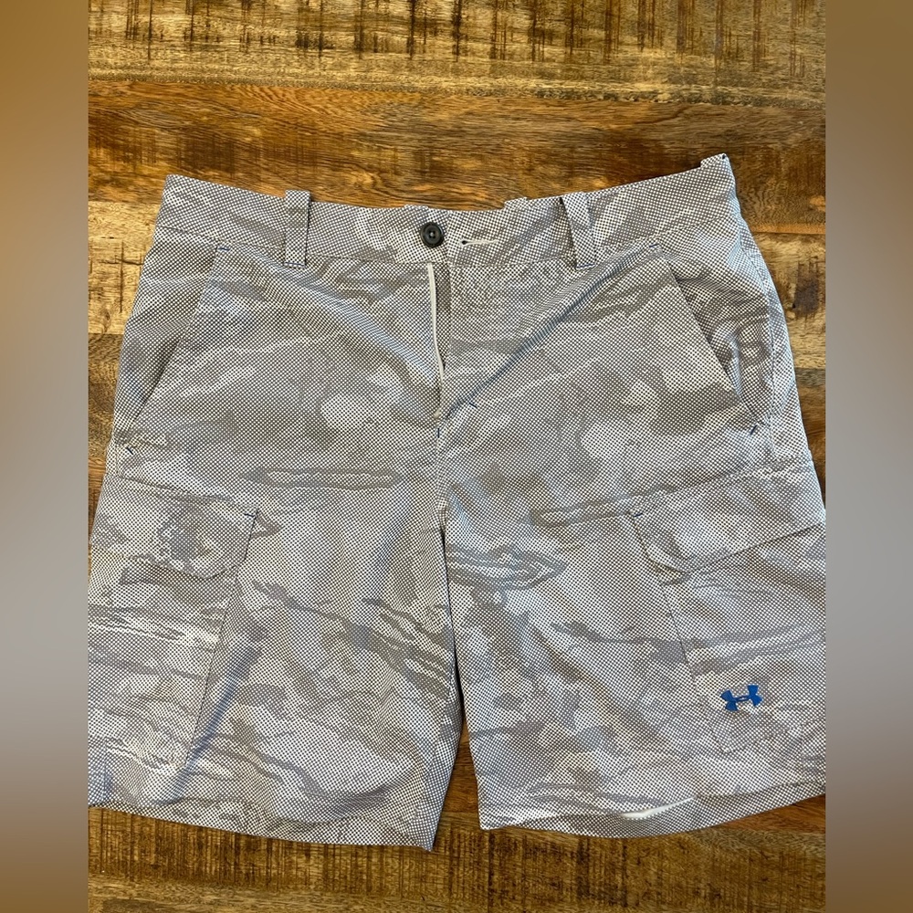 Under Armour Fishing Shorts, Men’s size 36